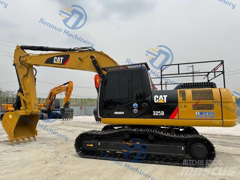CAT 325 D Paletli ekskavatörler