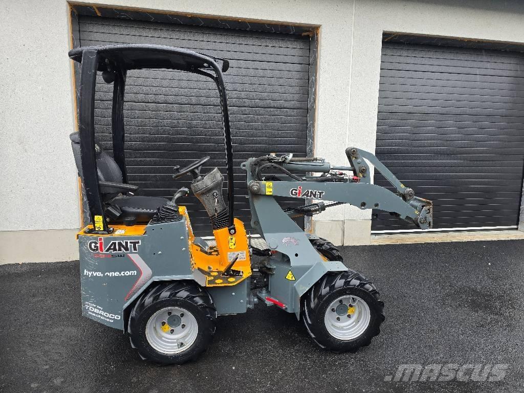 GiANT D 204 SW Mini yükleyiciler