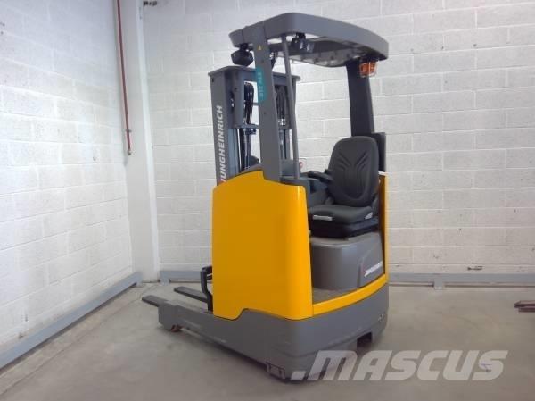 Jungheinrich ETV 210 Reach truck - depo içi istif araçları