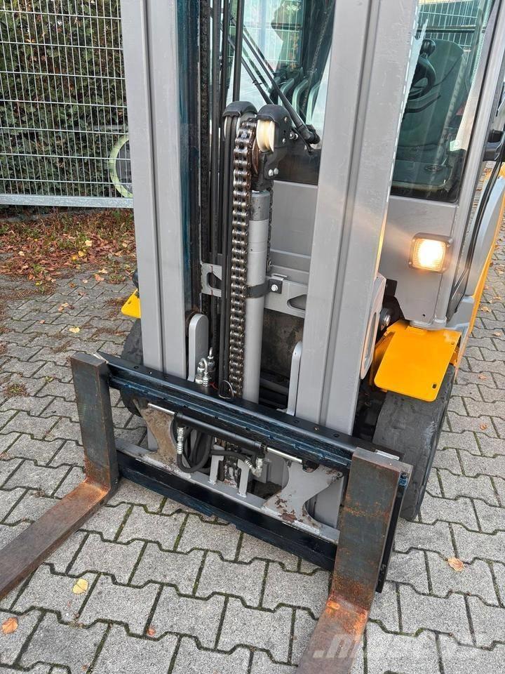 Jungheinrich TFG 425 LPG'li forkliftler