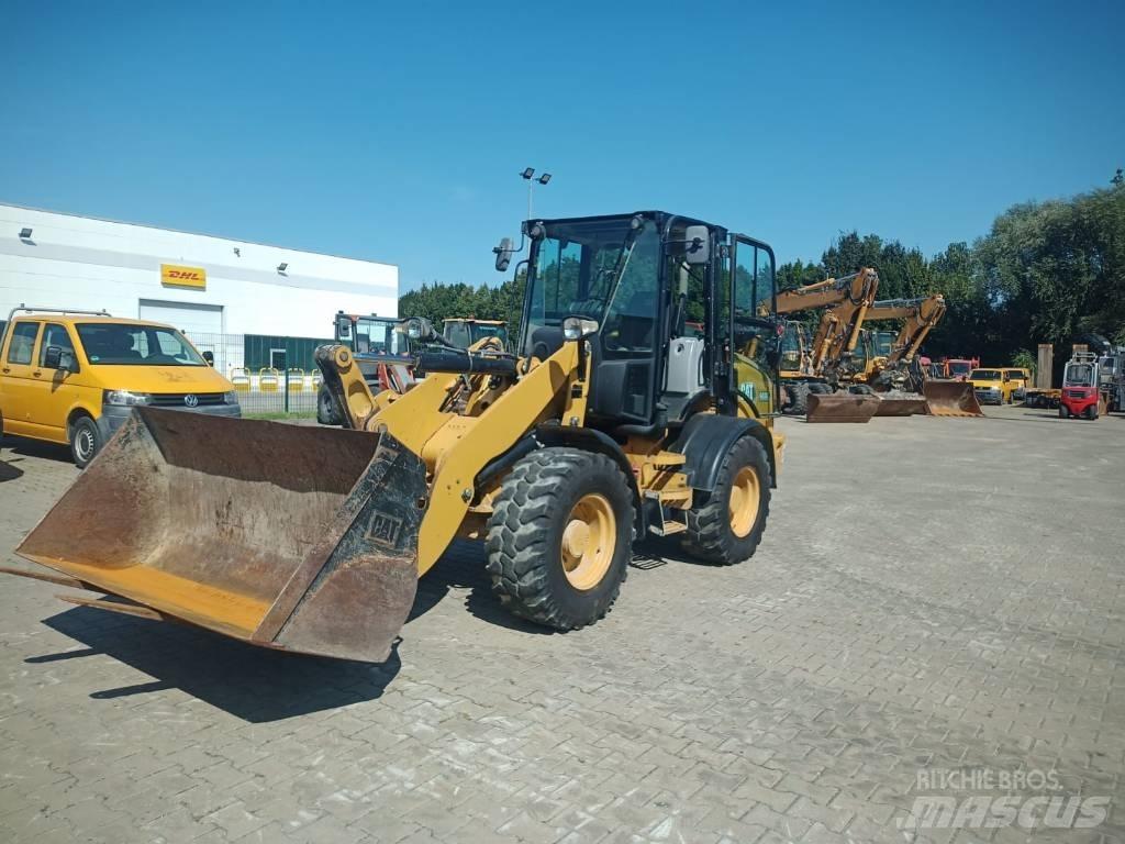 CAT 908 M Tekerlekli yükleyiciler