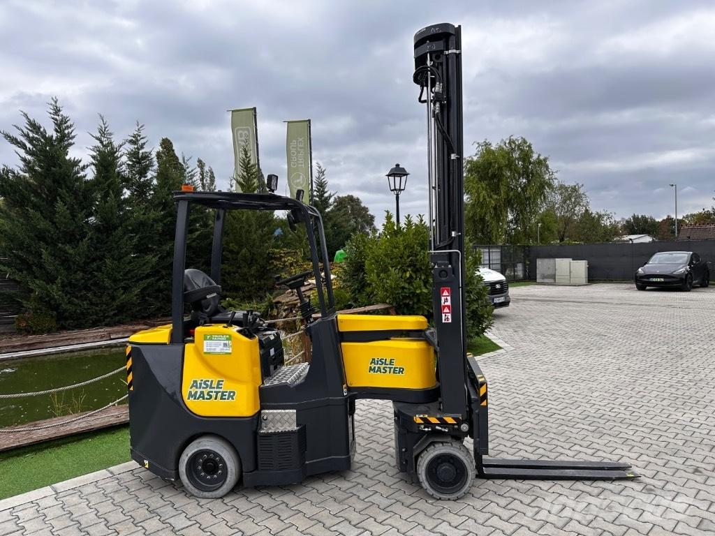 Aisle-Master 15SHE Elektrikli forkliftler