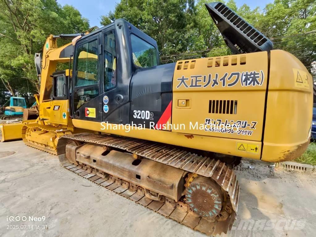 CAT 320 D Paletli ekskavatörler
