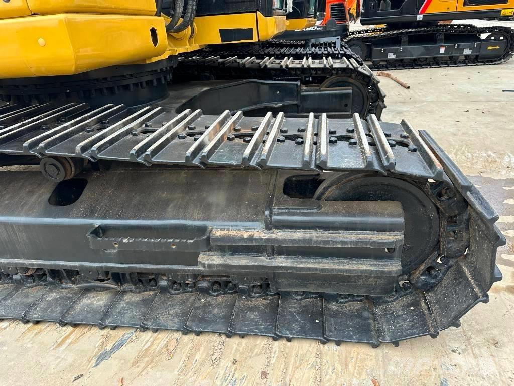CAT 323GC Paletli ekskavatörler