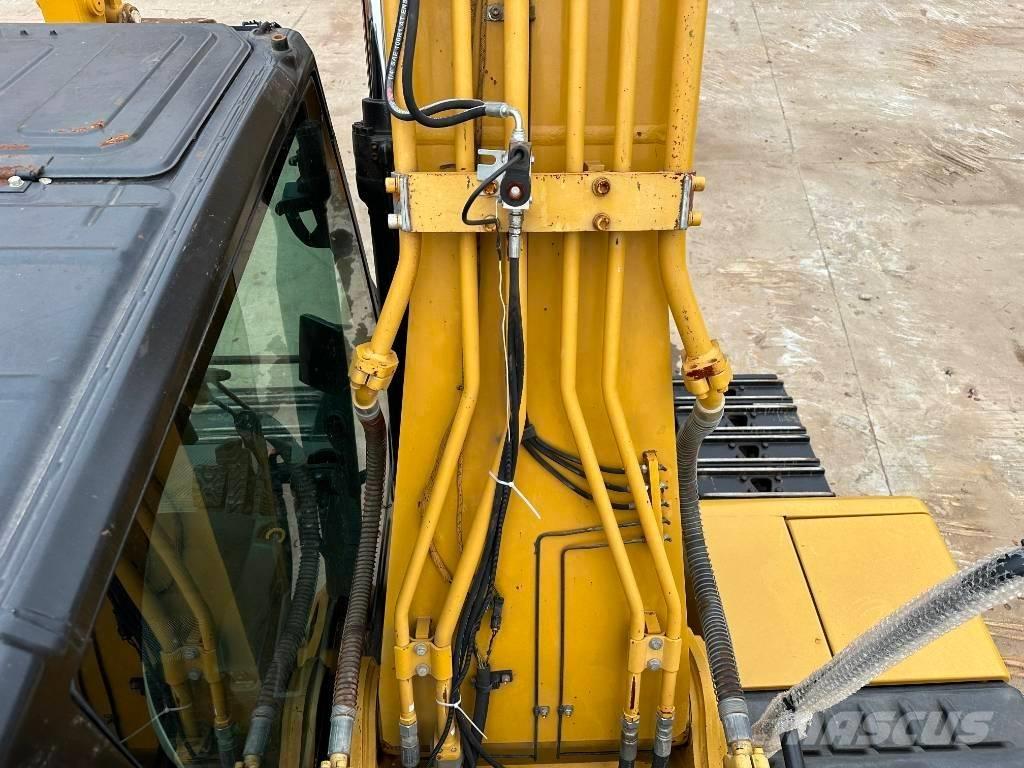 CAT 323GC Paletli ekskavatörler