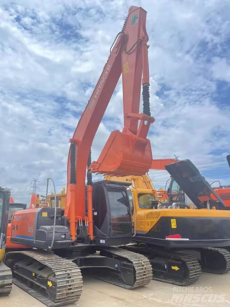 Hitachi ZX 200 Paletli ekskavatörler
