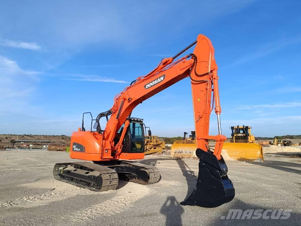 Doosan DX 235 LCR Paletli ekskavatörler
