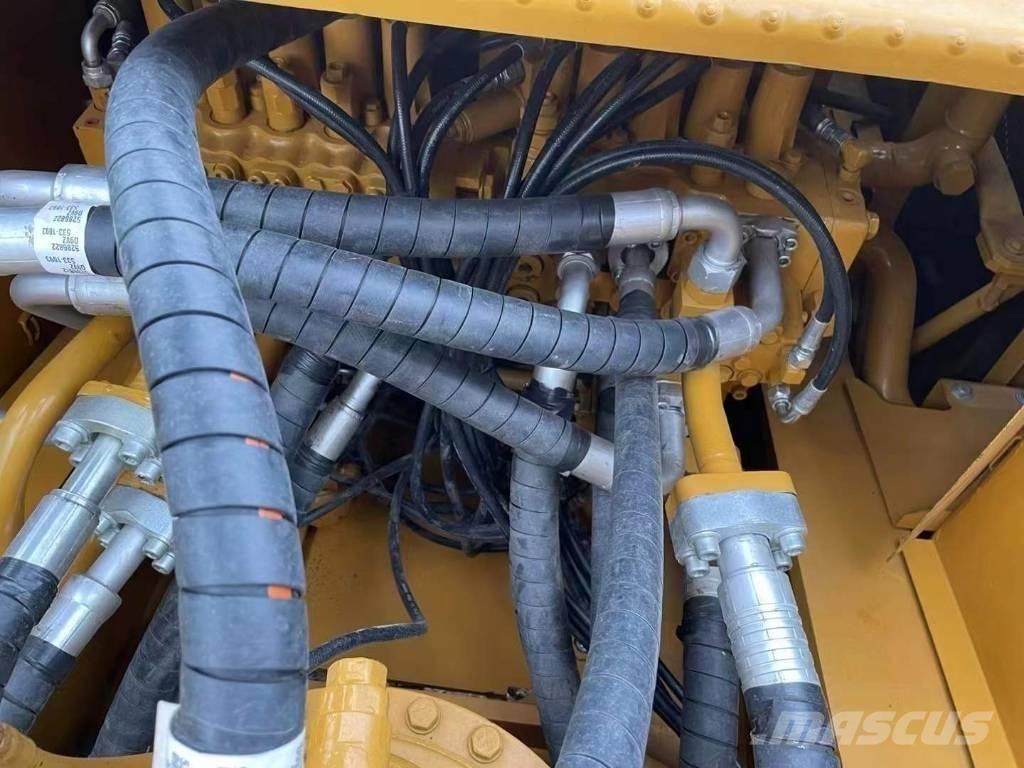 CAT 330 D Paletli ekskavatörler