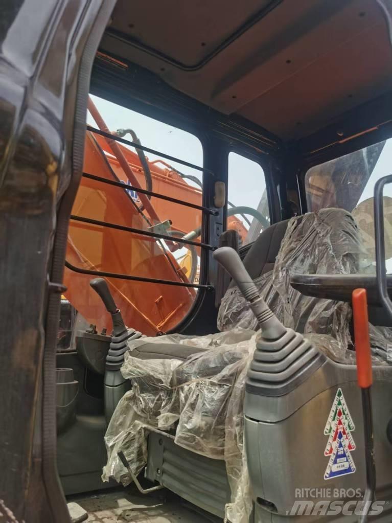 Hitachi ZX 200 Paletli ekskavatörler