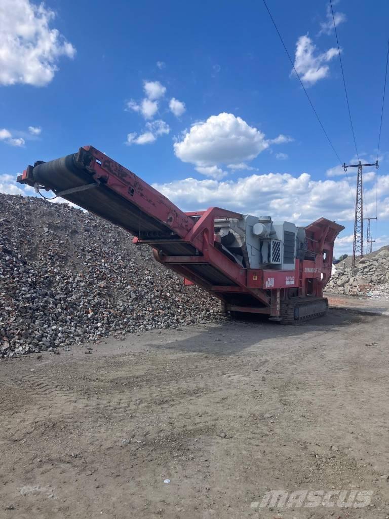 Sandvik QJ 340 Gezer kırıcılar