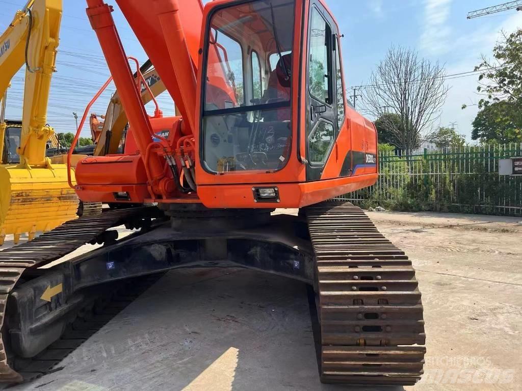 Doosan 300-7 Paletli ekskavatörler