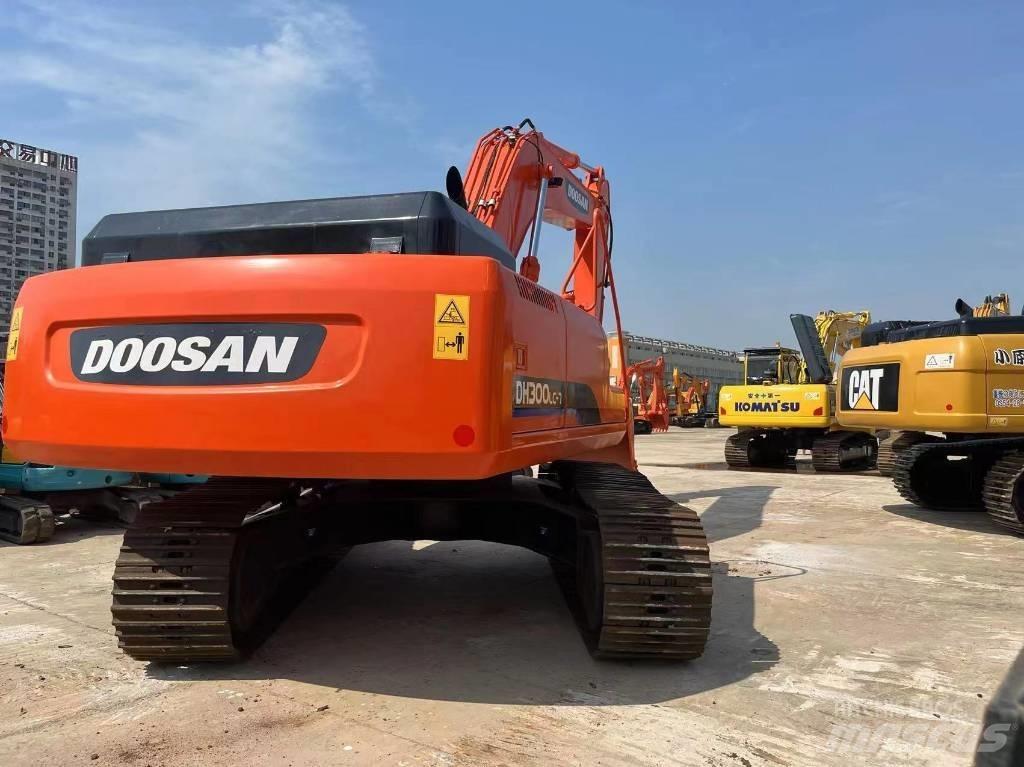 Doosan 300-7 Paletli ekskavatörler