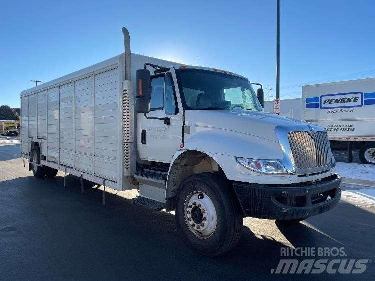International 4300 İçecek kamyonları