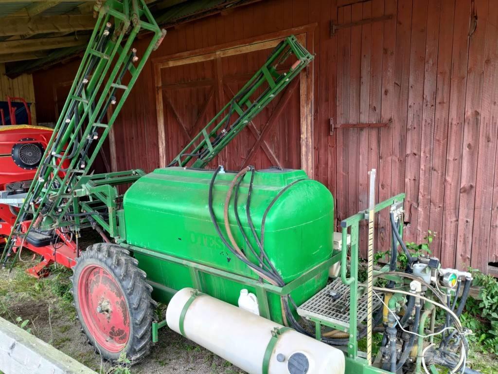 Moteska M2500 Çekilir pülverizatörler
