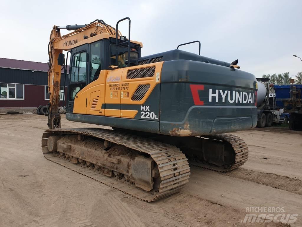 Hyundai HX 220 L Paletli ekskavatörler
