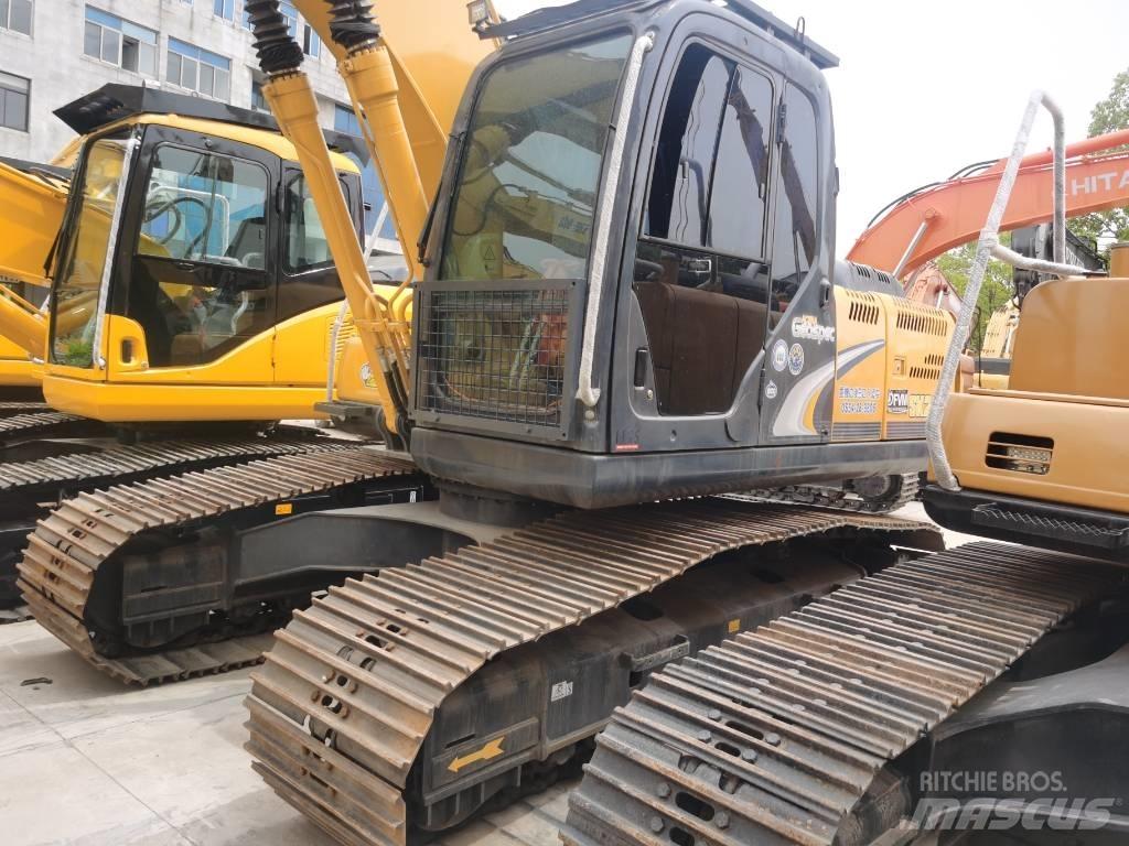 Kobelco SK 200-8 Paletli ekskavatörler