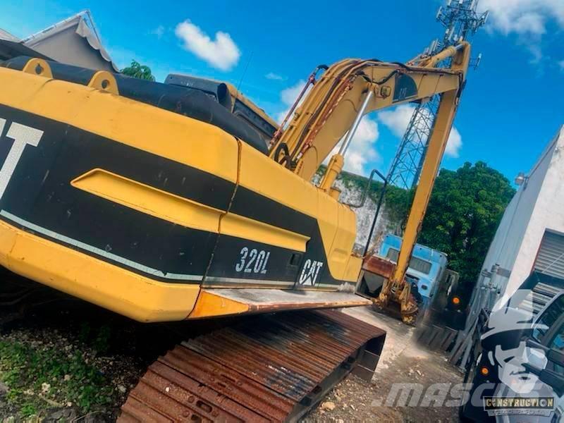 CAT 320 L Paletli ekskavatörler