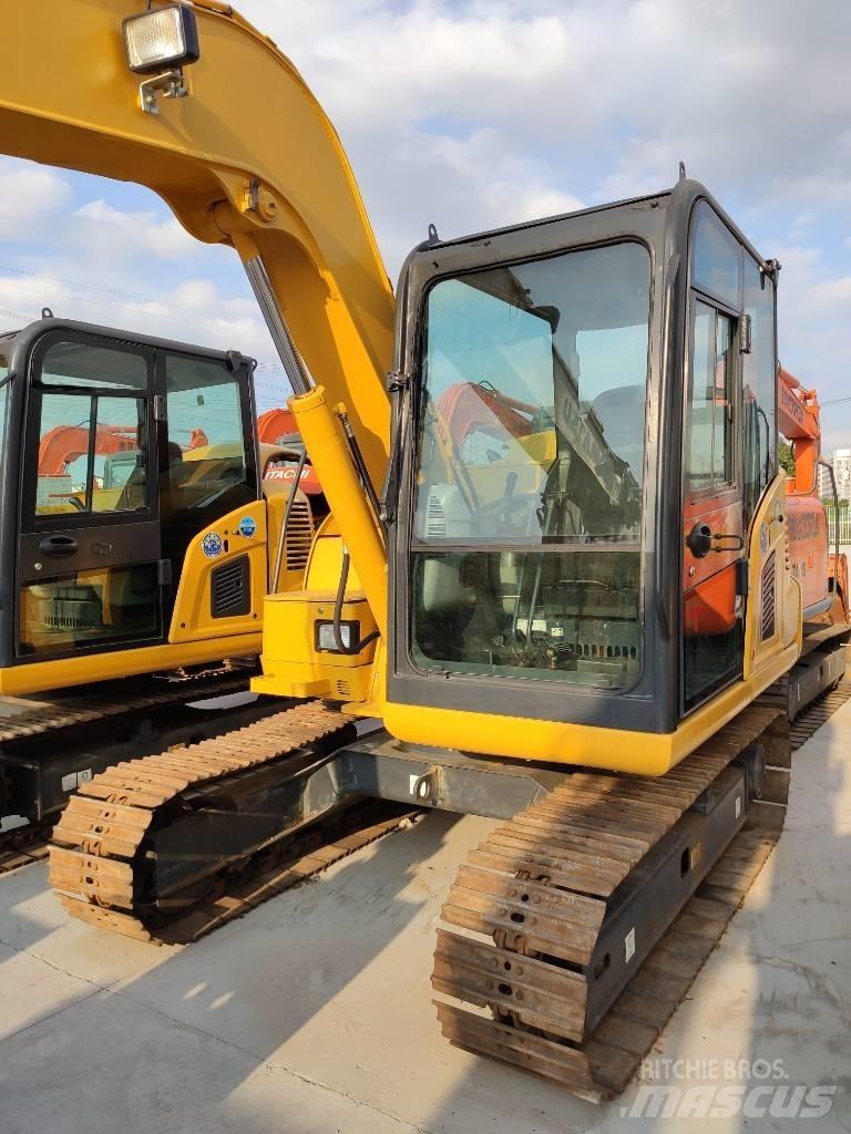 Komatsu PC 70-8 Paletli ekskavatörler