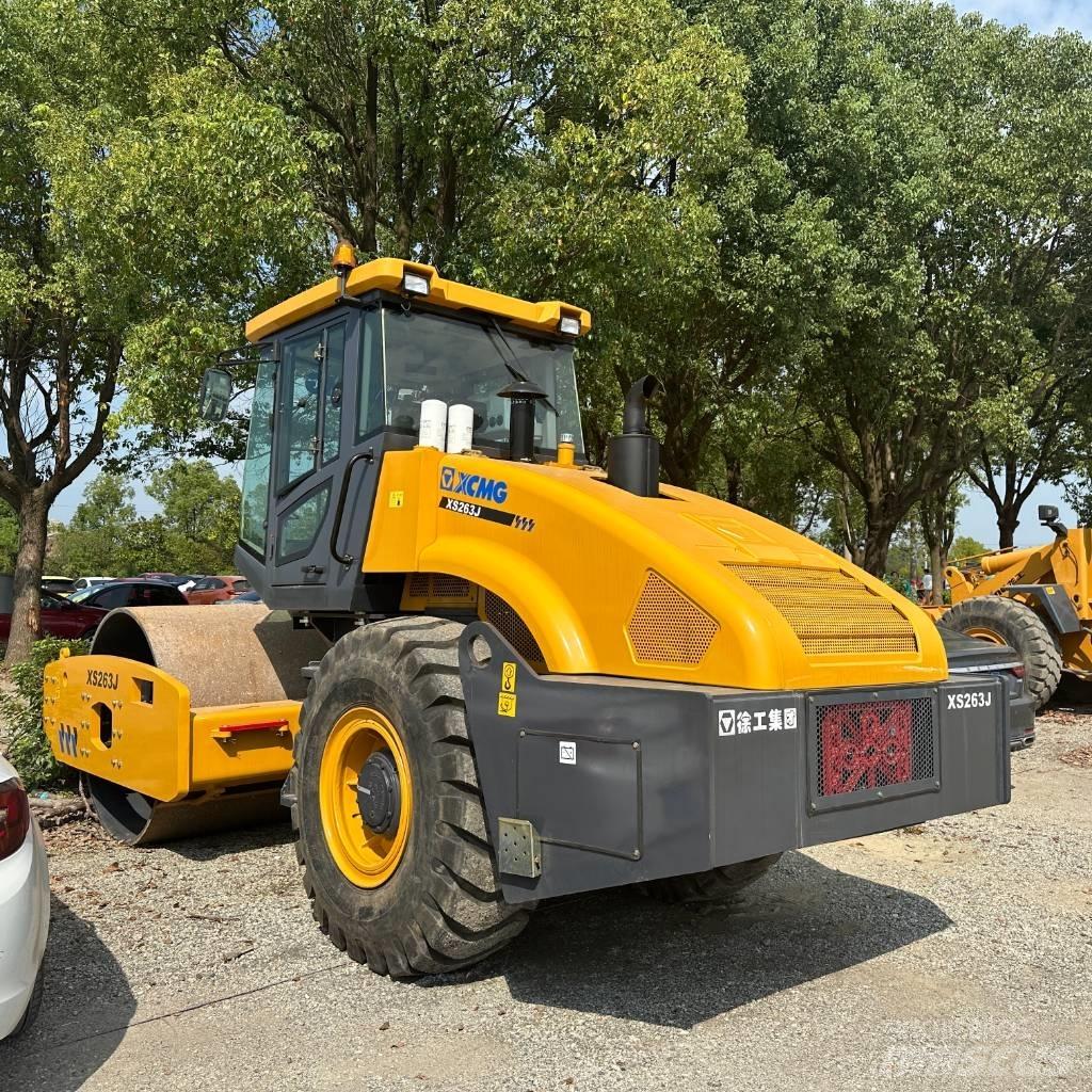 XCMG XS263J Tek tamburlu silindirler