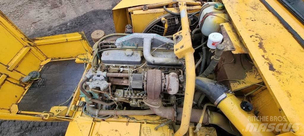 Volvo A 25 C 6x6 Belden kirma kaya kamyonu