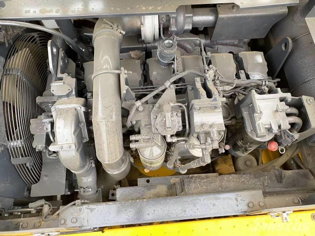 Komatsu PC 450 Paletli ekskavatörler