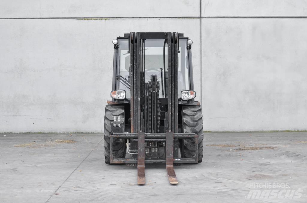 Manitou MC 25-4 D Dizel forkliftler
