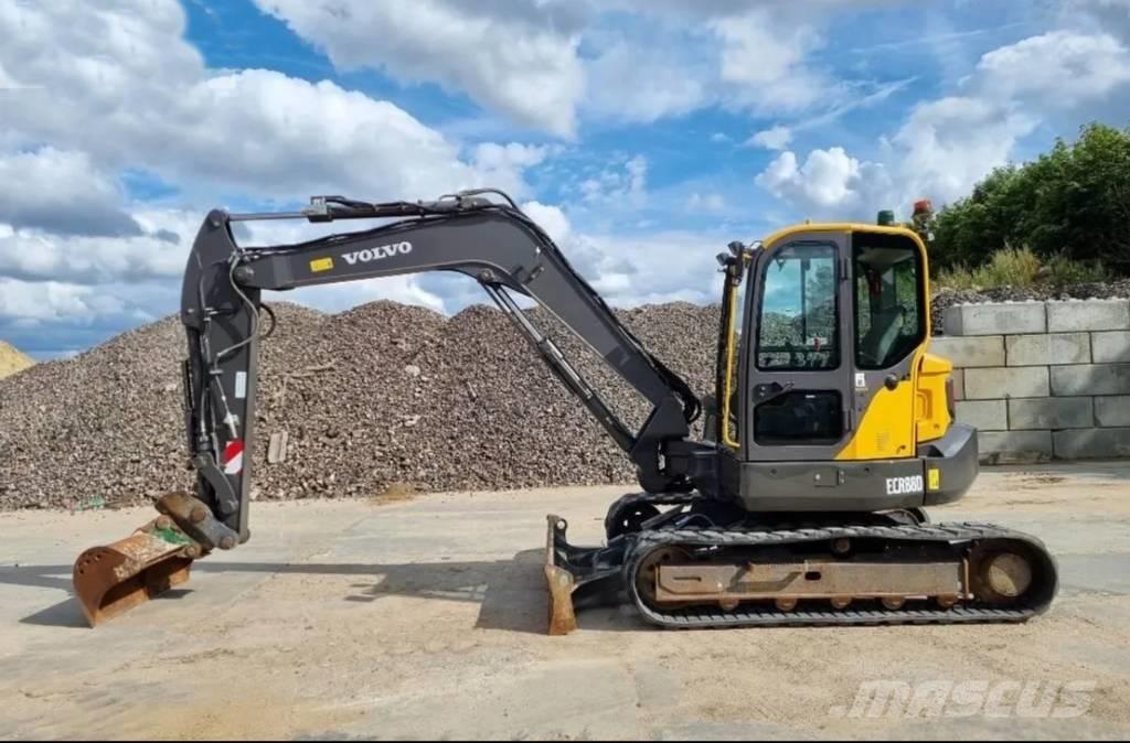 Volvo ECR 88 D Paletli ekskavatörler