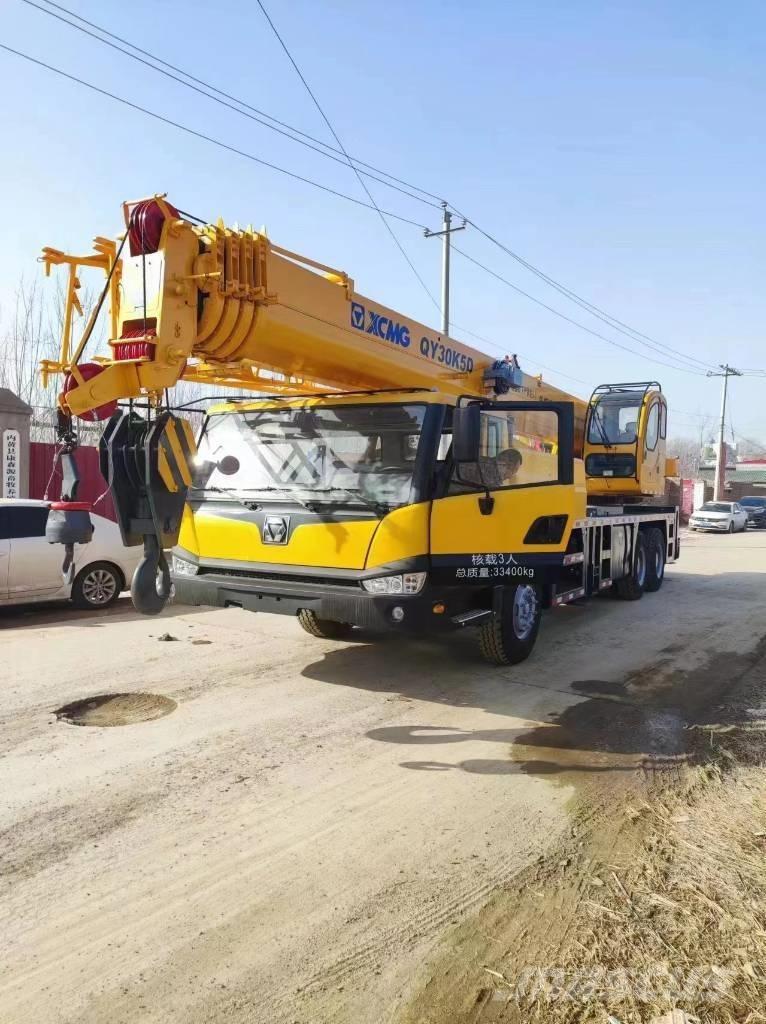 XCMG QY30T Yol-Arazi Tipi Vinçler (AT)