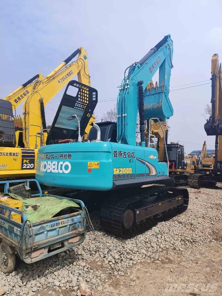 Kobelco SK 200 Paletli ekskavatörler