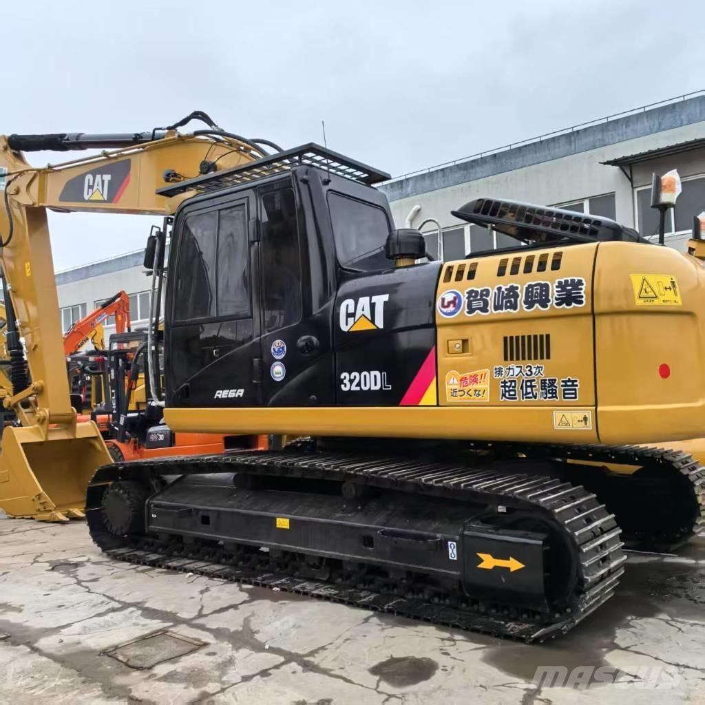 CAT 320 D L Paletli ekskavatörler