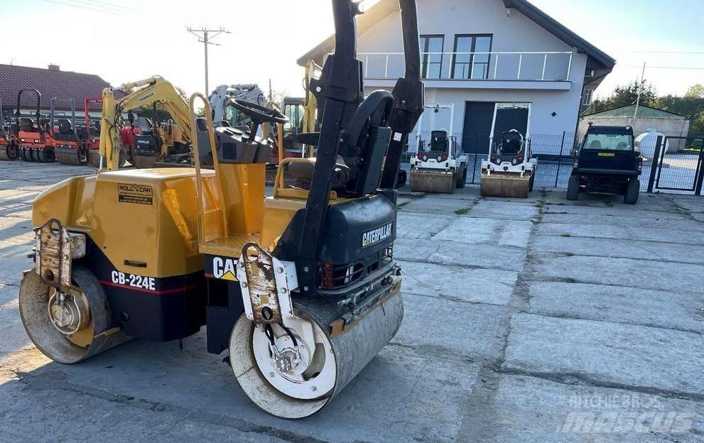 CAT CB 224 E Çift tamburlu silindirler