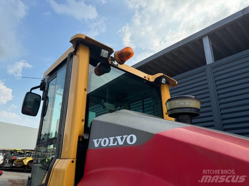 Volvo SD135B Tek tamburlu silindirler