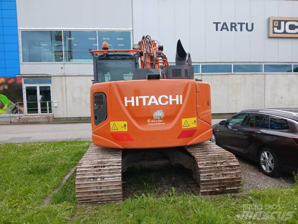 Hitachi ZX 135 US-6 Paletli ekskavatörler