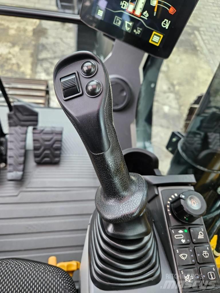 CAT 320 Paletli ekskavatörler
