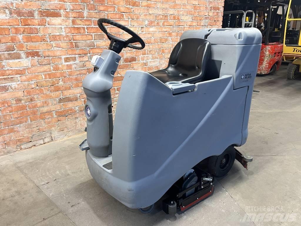 Nilfisk BR 800 S Kurutmalı temizleme makineleri