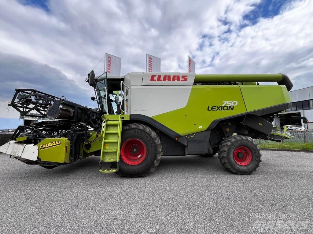 CLAAS Lexion 750 Biçerdöverler