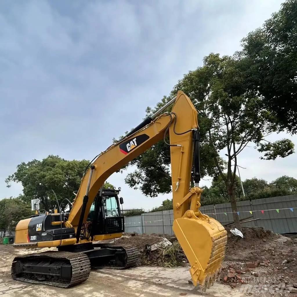 CAT 320 D2 Paletli ekskavatörler