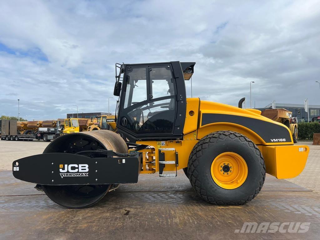 JCB VM166D Tek tamburlu silindirler