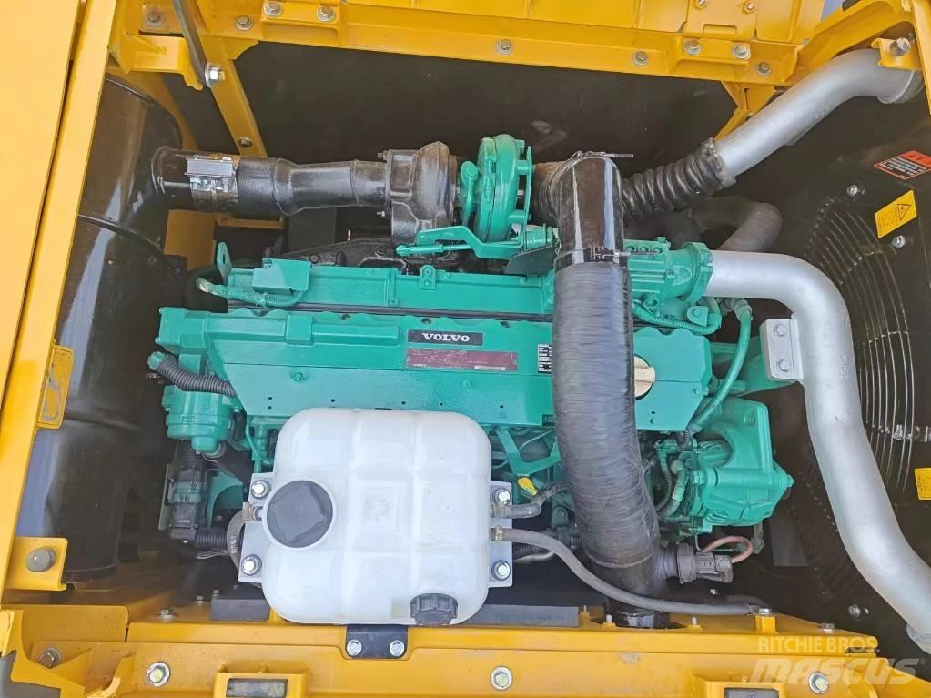 Volvo EC 300 Paletli ekskavatörler
