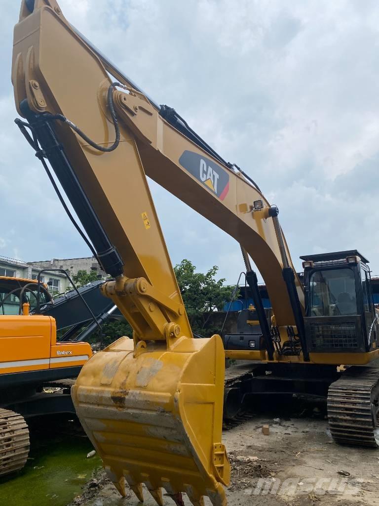 CAT 330 D Paletli ekskavatörler