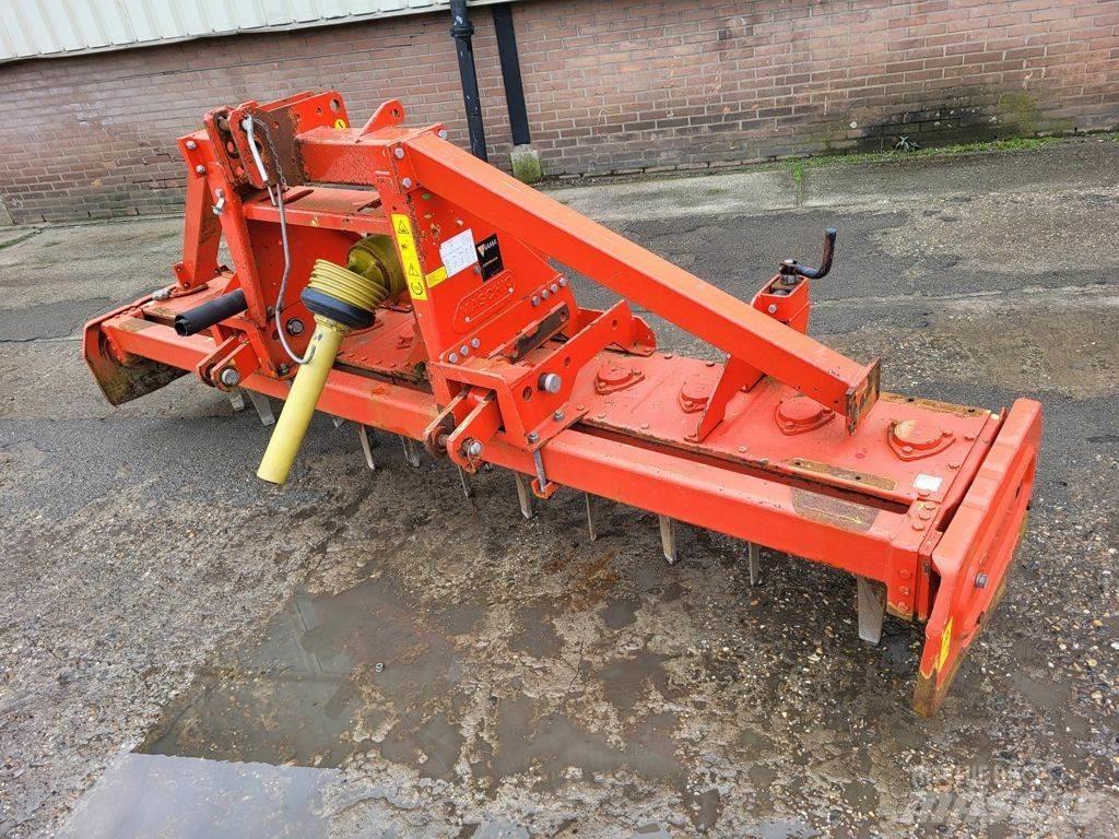 Maschio DM3000 Otomobiller