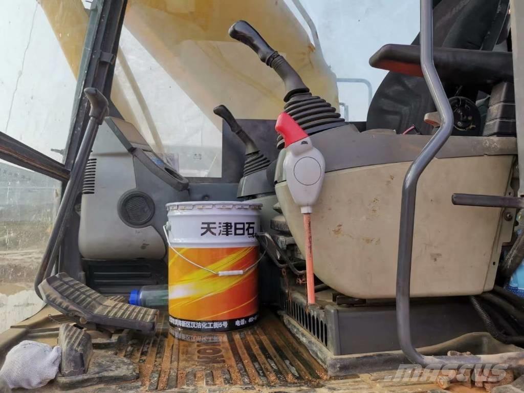 Komatsu PC 220-8 Paletli ekskavatörler