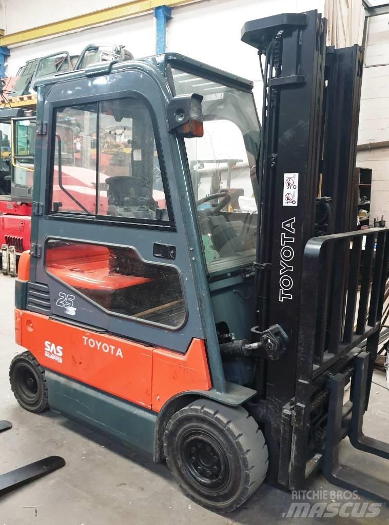 Toyota 7 FBMF 25 Elektrikli forkliftler
