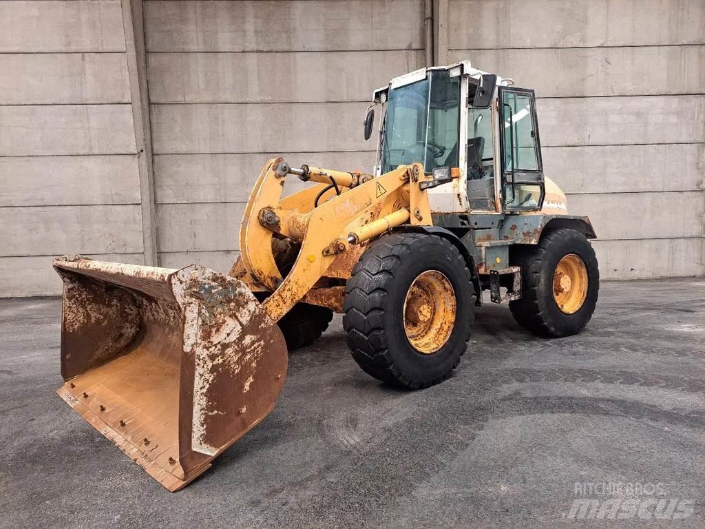 Liebherr L514 Tekerlekli yükleyiciler