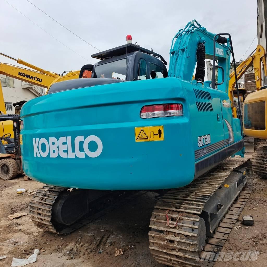 Kobelco SK 130 SR Paletli ekskavatörler