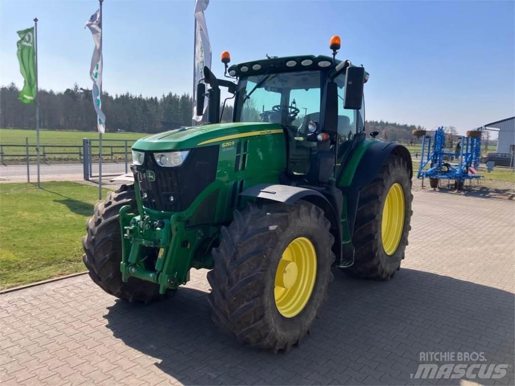 John Deere 6250R Traktörler