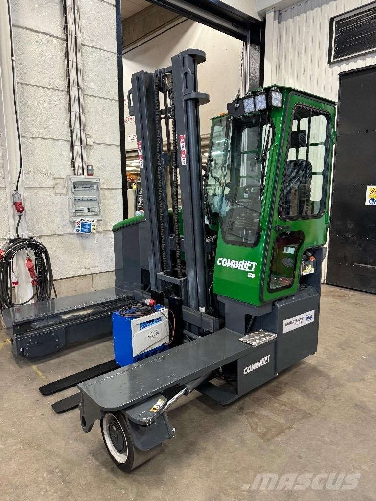 Combilift C4000ET 4 yönlü reach truck