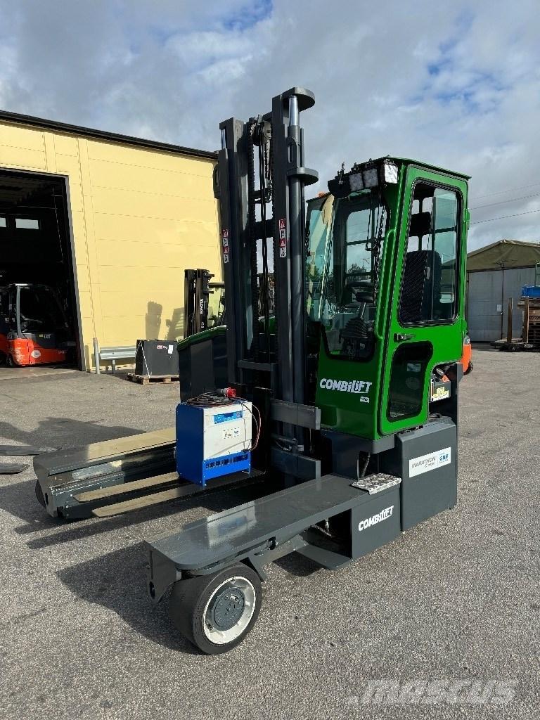 Combilift C4000ET 4 yönlü reach truck