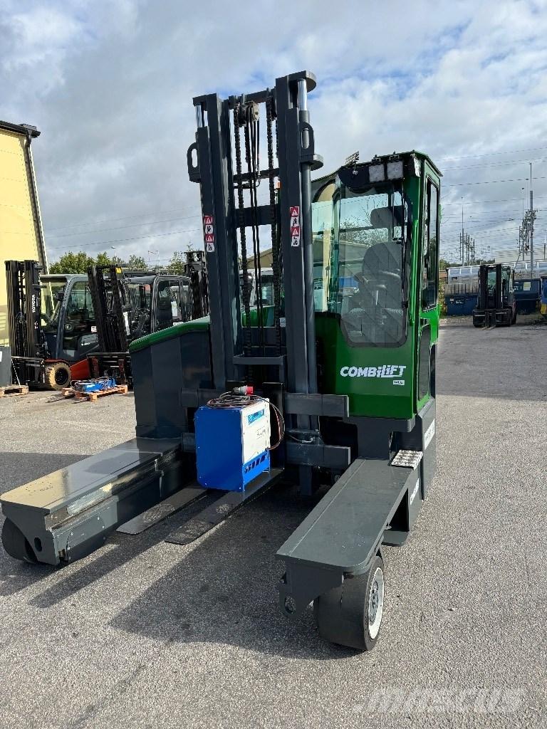 Combilift C4000ET 4 yönlü reach truck
