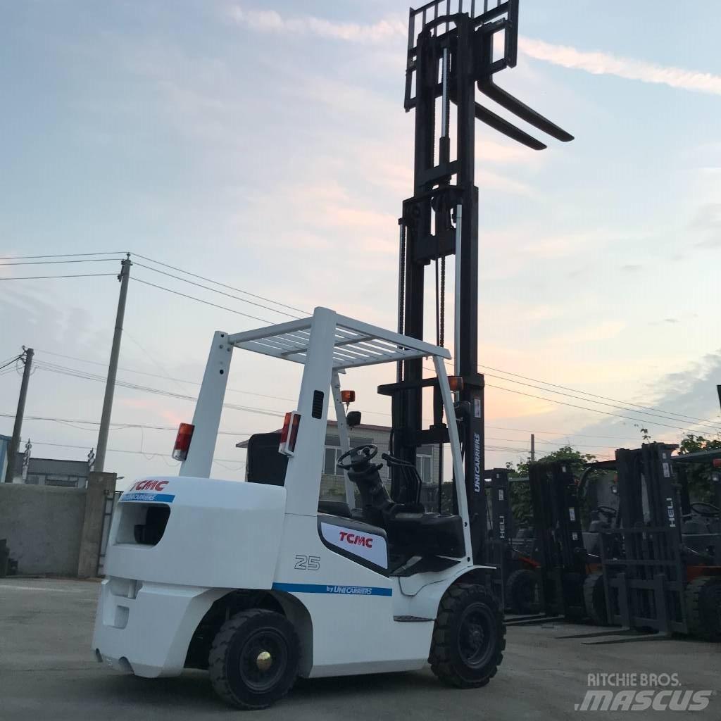 TCM 25 Dizel forkliftler
